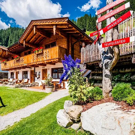 Alpendorf Anno Dazumal Chalet *