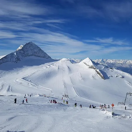 Chalet Alpendorf Anno Dazumal Tux