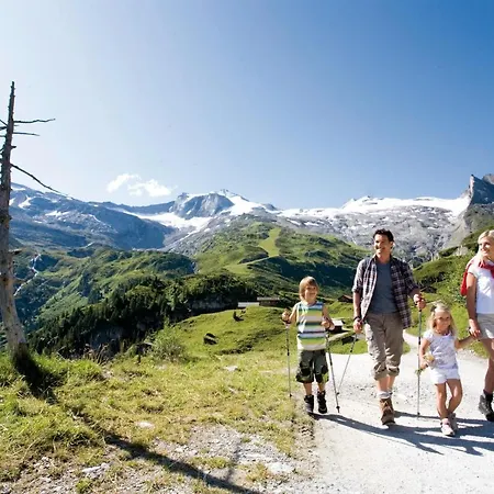 木屋 阿尔盆多夫安诺达祖马尔度假屋 图克斯
