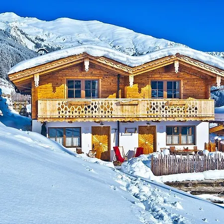 Chalet Alpendorf Anno Dazumal Tux