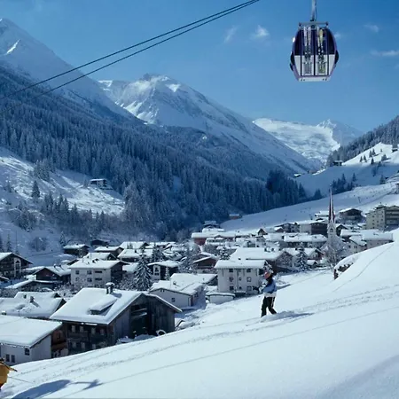 阿尔盆多夫安诺达祖马尔度假屋 木屋 图克斯